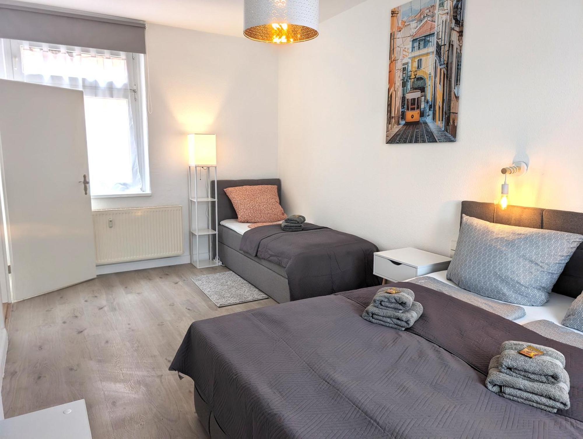 Casa Apartment Modern Vintage Flexibilitaet Pur- Perfektes Apartment Fuer Familien Und Geschaeftsreisende 5 Schlafplaetze, Vollausstattung, Amazon Prime & Parkplatz Inklusive Magdeburg Zewnętrze zdjęcie
